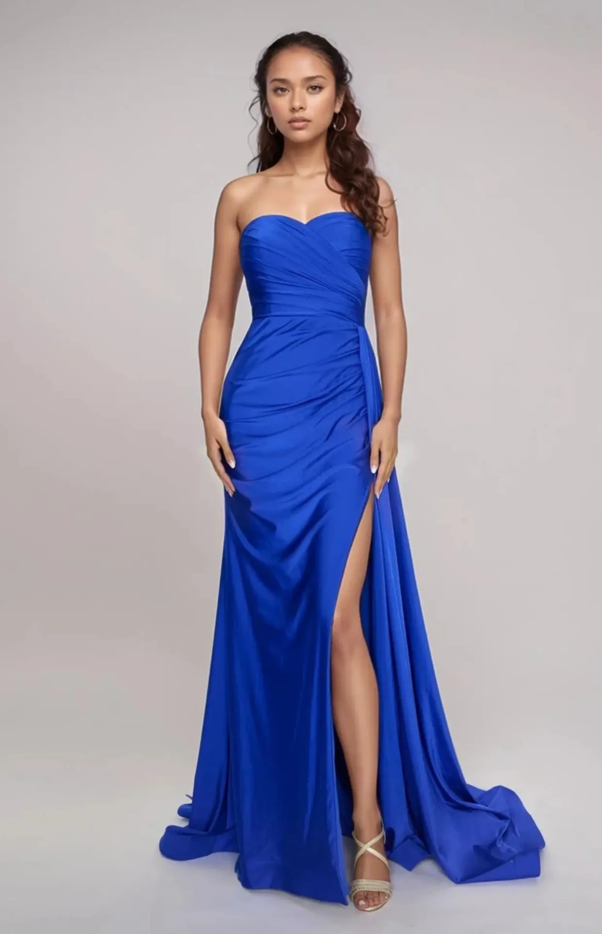 Nina Canacci - 2237 Bejeweled V-neck Trumpet Dress
